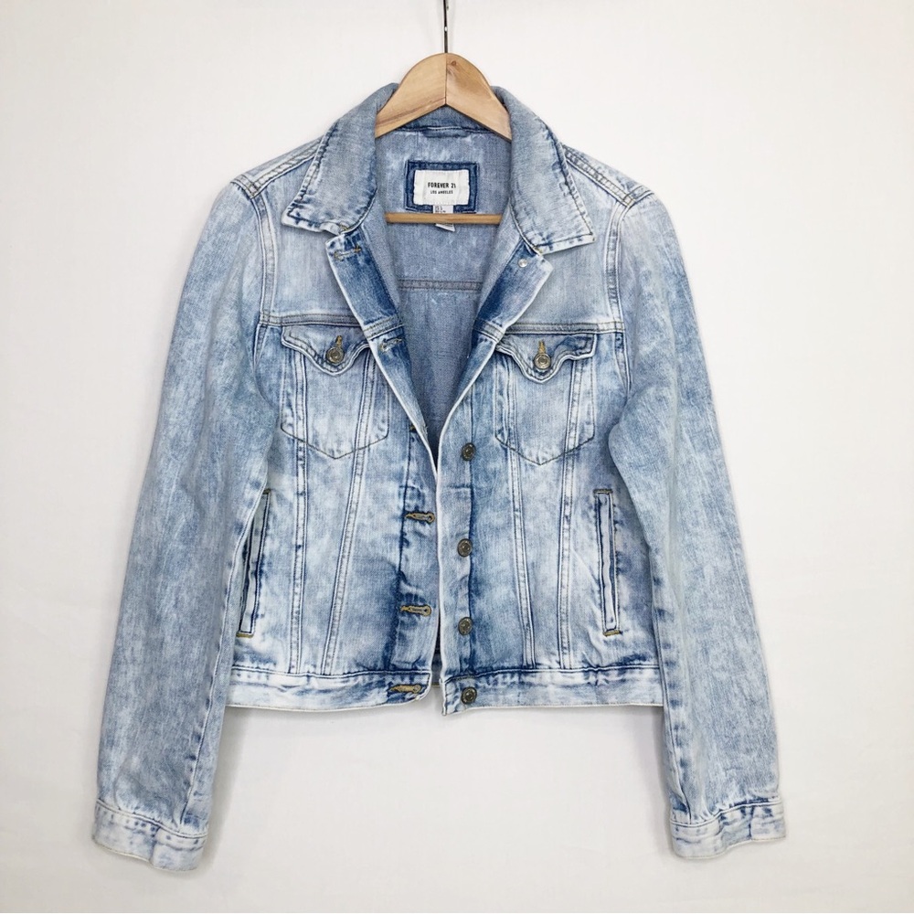 Forever, 21 light wash denim Jean jacket